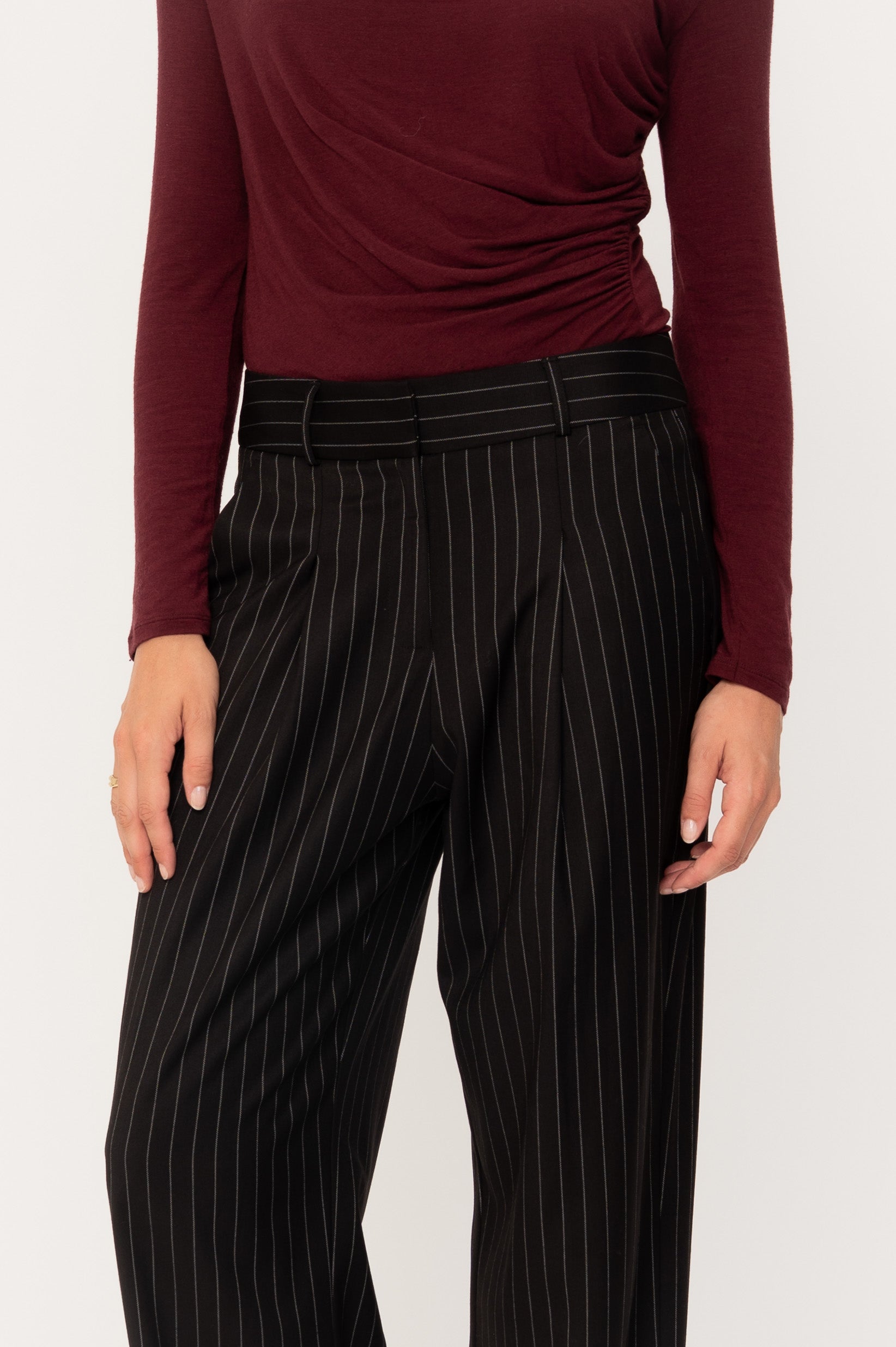 VIVEH Polaris trousers in Black Pinstripe – side view